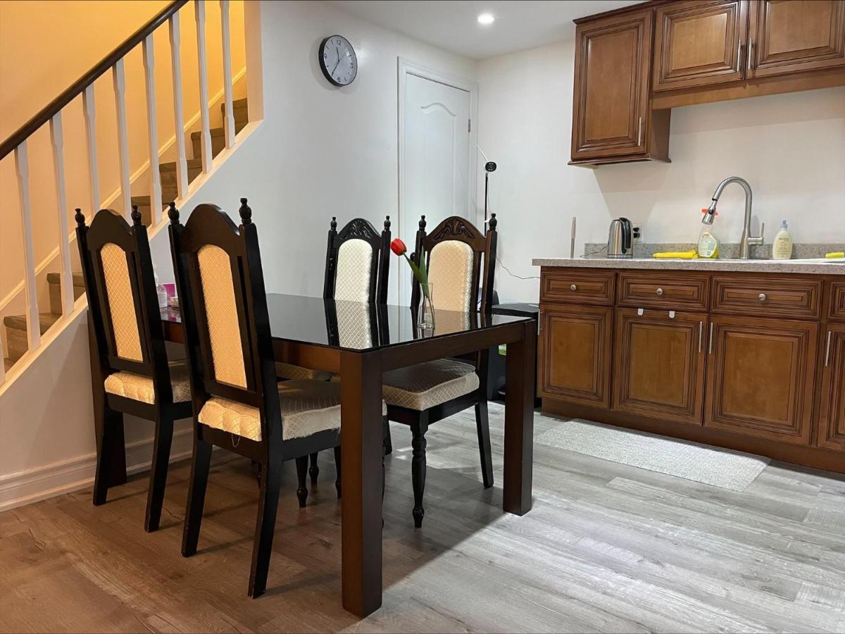 Btn Family-Style Bustling Area Self-Check-In So Fast Fiber Net Free Parking Apartment Toronto Exterior foto